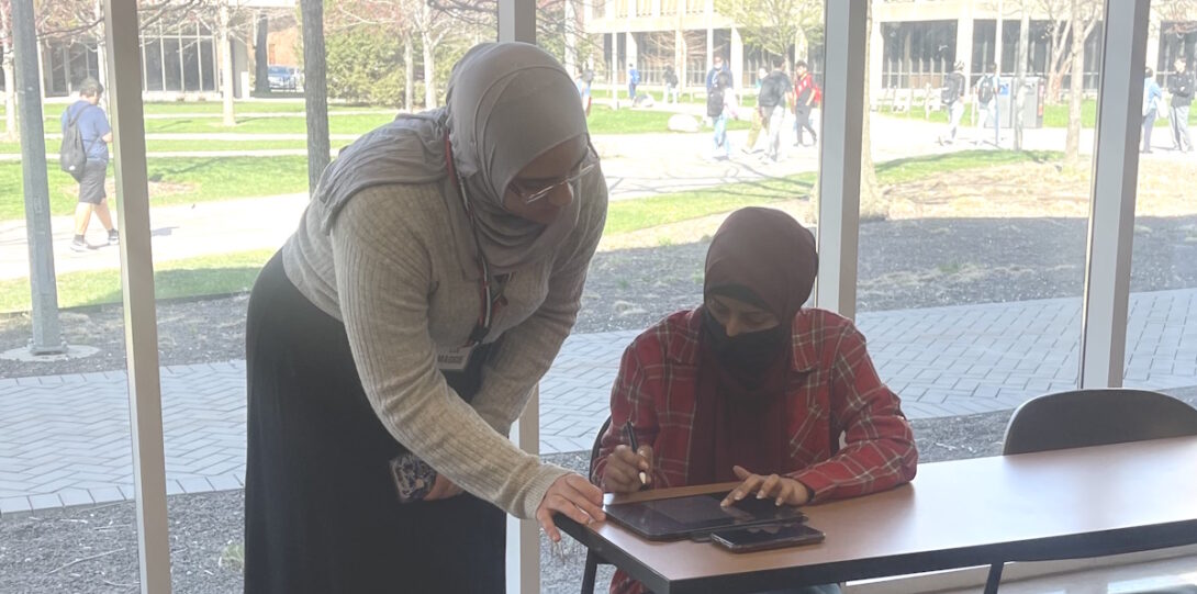 Arabic LLA Magdolen works with a language student